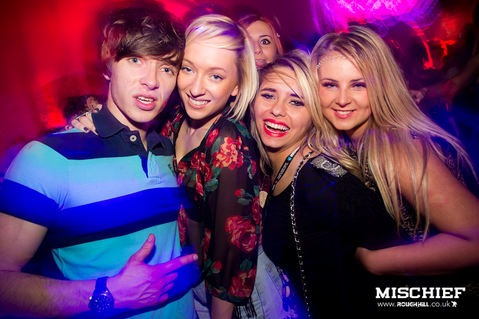 IMAGE: http://payload25.cargocollective.com/1/3/110609/2819051/15-02-2012-17_o.jpg